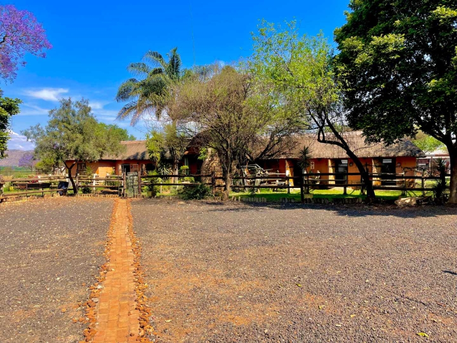 Commercial Property for Sale in Melodie North West